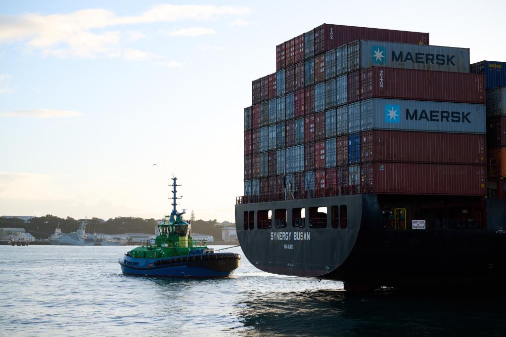 Sparky the electric tug at Port of Auckland