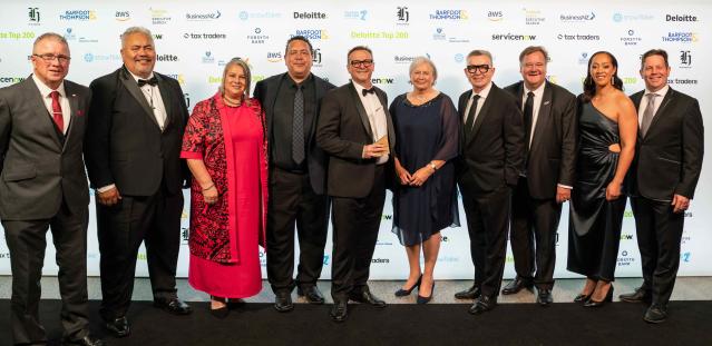 Port of Auckland team with the Diversity & Inclusion Leadership Award.